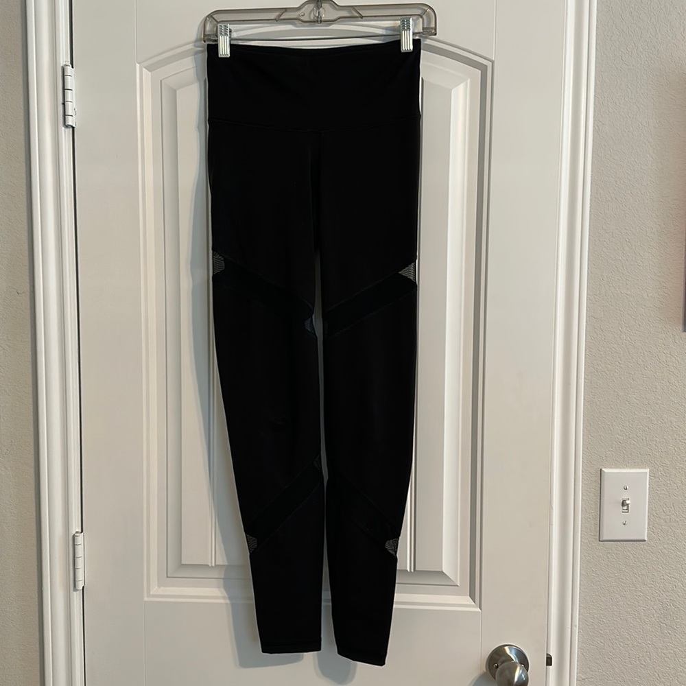 Black Old Navy Leggings with Mesh